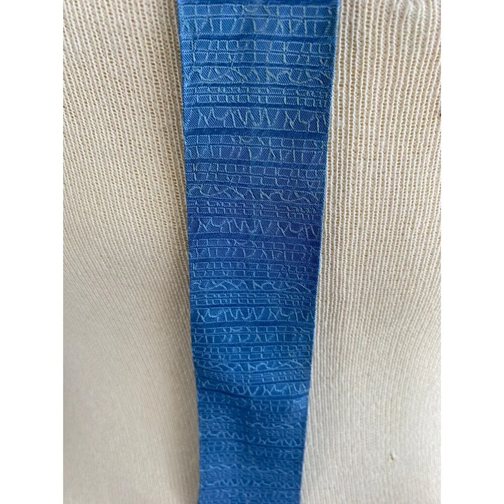 Vintage MidCentury Fleur De Lis Blue Black White Textured Clip on Tie